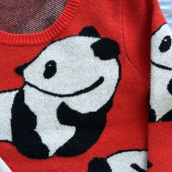 Panda print cashmere sweater - Picture 2 of 6